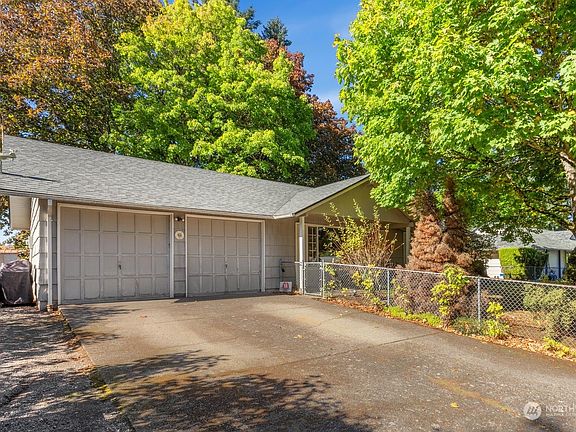 5th image of 1202 NE 84th Avenue