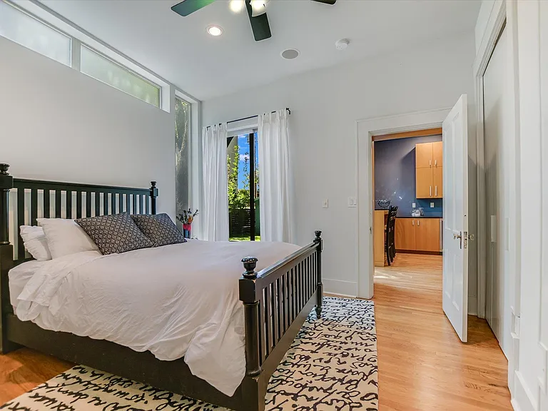 2109 Nickerson St — Photo 13