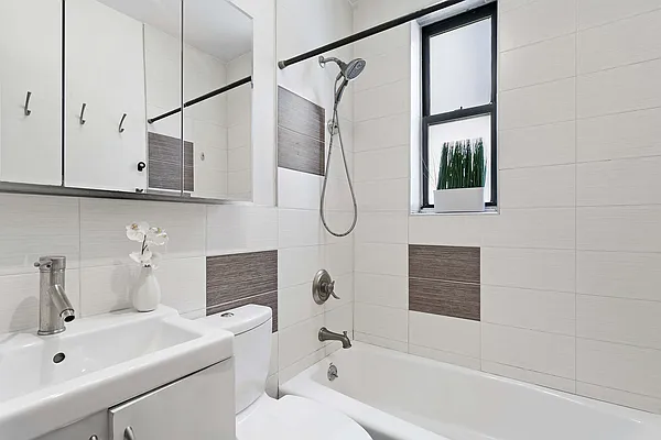 Sold by Compass | media 17