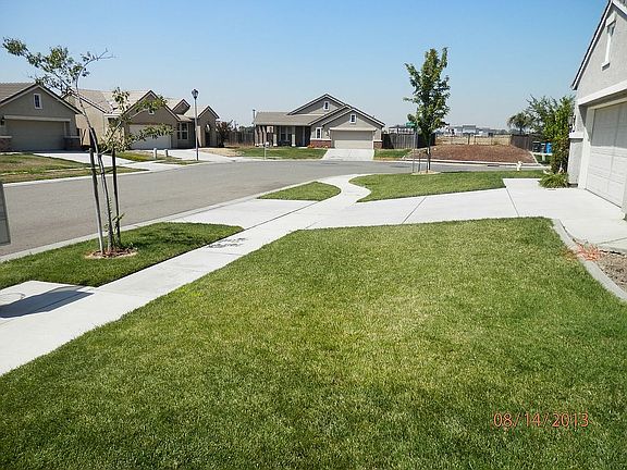 3rd image of 2229 Golden Gate Dr