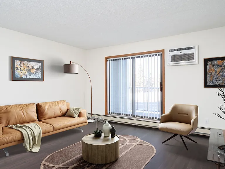 Hummingbird Cove Apartments — Photo 24