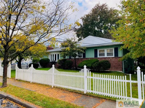 300 Mawbey St, Woodbridge, NJ 07095
