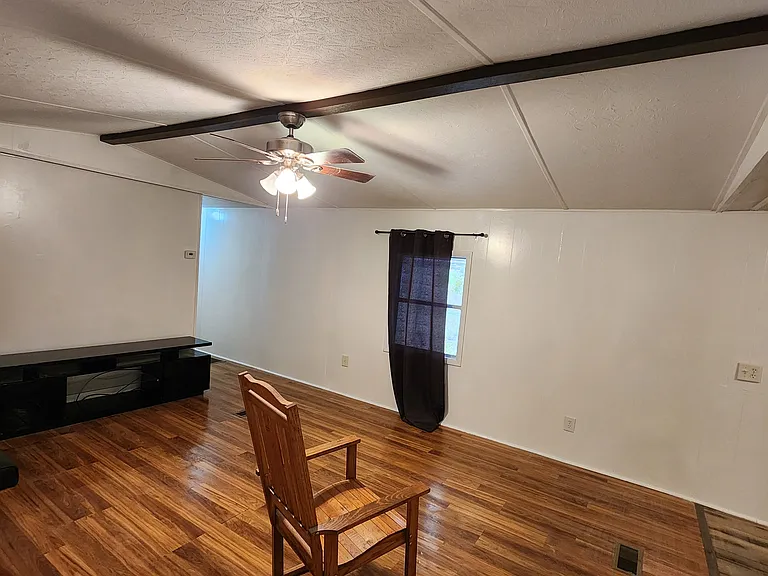 106 Tidewater Dr — Photo 12