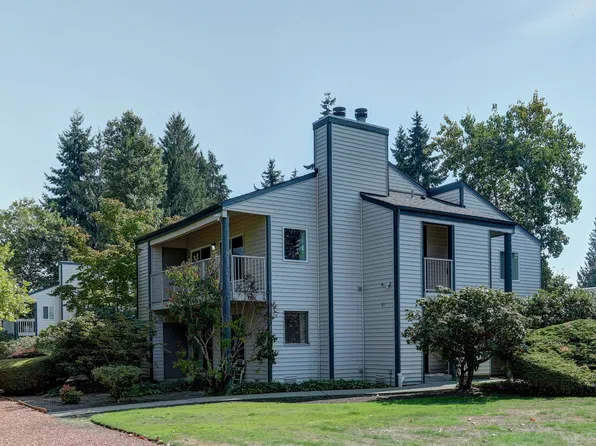 4407 216th St SW #3, Mountlake Terrace, WA 98043