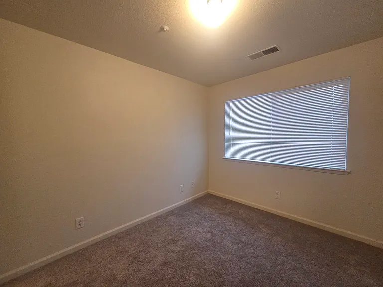 2255 Chestnut St #12 — Photo 9
