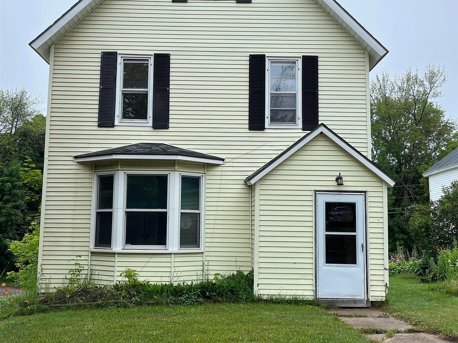 111 E River St, Ontonagon, MI 49953 Zillow