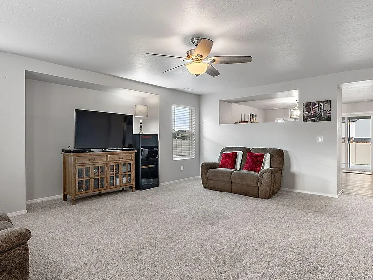 1077 N Bowknot Lake Pl — Photo 2
