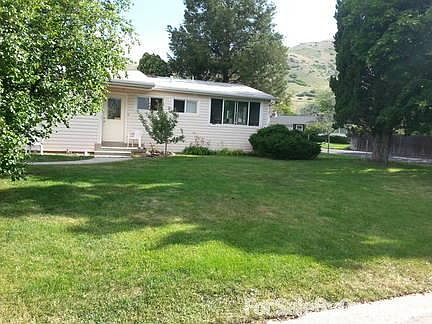 1st image of 3195 E Louise Ave