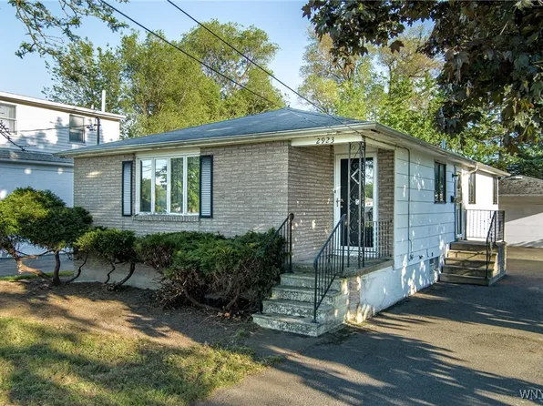 2923 North Ave, Niagara Falls, NY 14305