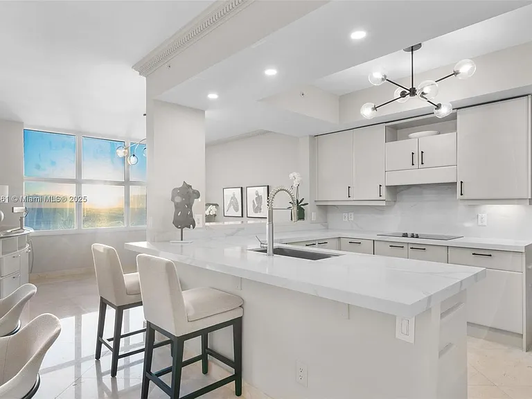 2100 N Ocean Blvd #18D — Photo 6
