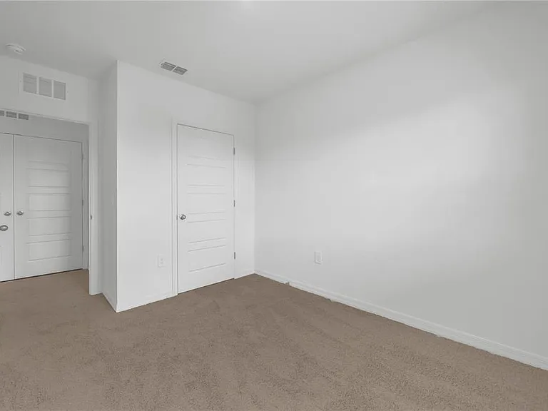 1831 Rock Elm Rd — Photo 9