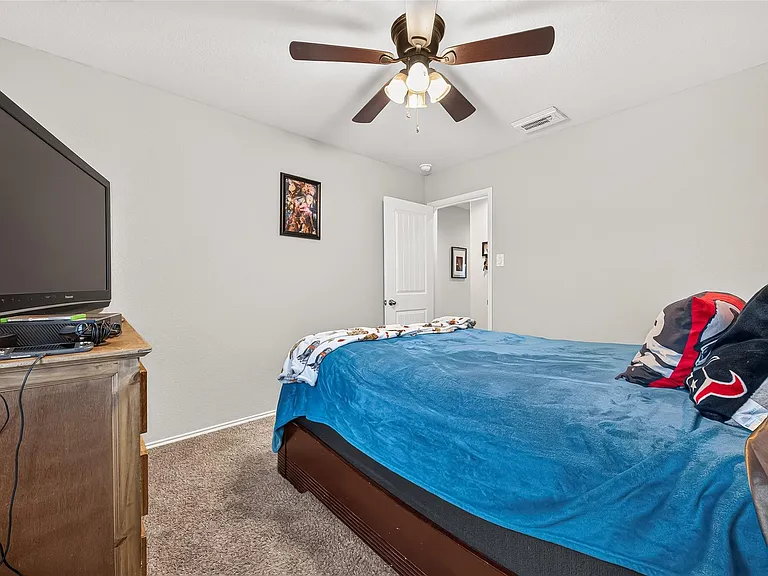811 Petunia Falls Ln — Photo 31