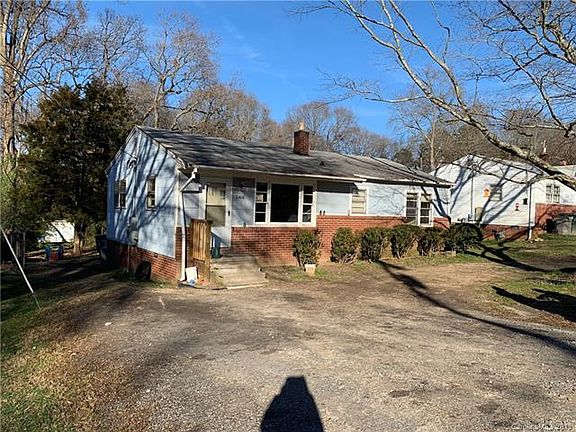 2nd image of 2406 Twin Ave