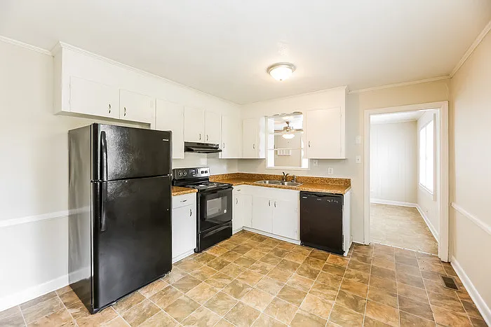 490 Barnwell Rd — Photo 5