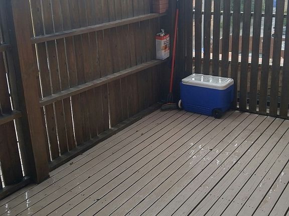 2nd image of 1461 W Fullerton Ave APT 2R