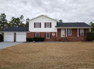 8732 Tin Lizza Dr, Fayetteville, NC 28314