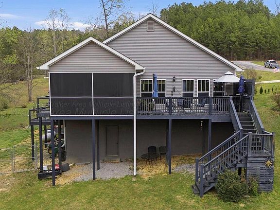 2nd image of 30 Rowe Cir