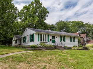 1710 Chesterfield Ave, Glen Ellyn, IL 60137