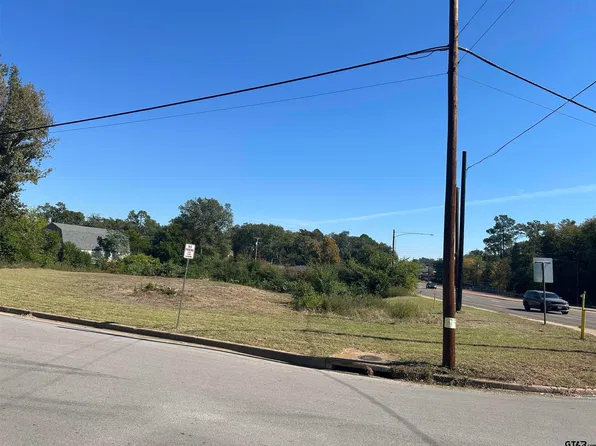 3720 Birdwell Dr, Tyler, TX 75701