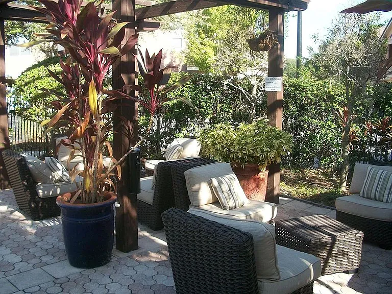 8836 Villa View Cir #208 — Photo 21