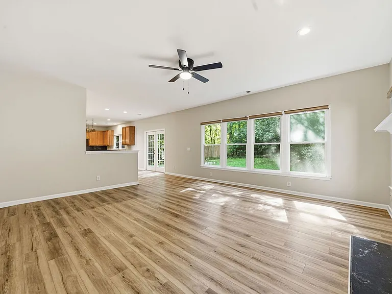 174 Ennisbrook Dr SE — Photo 23