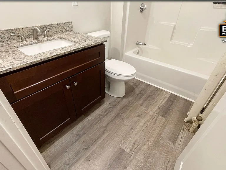 429-433 Princeton Rd — Photo 19