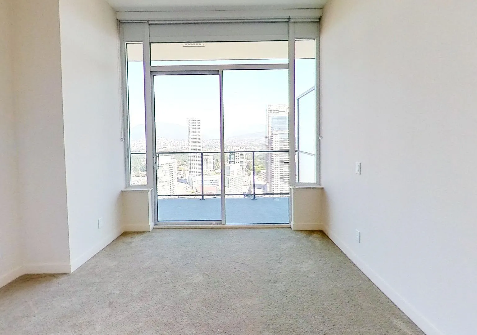 2 bed, 700 sqft, $2,800 — Photo 3