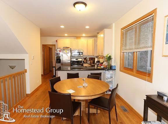 4th image of 3316 N Damen Ave #1DUPLEX