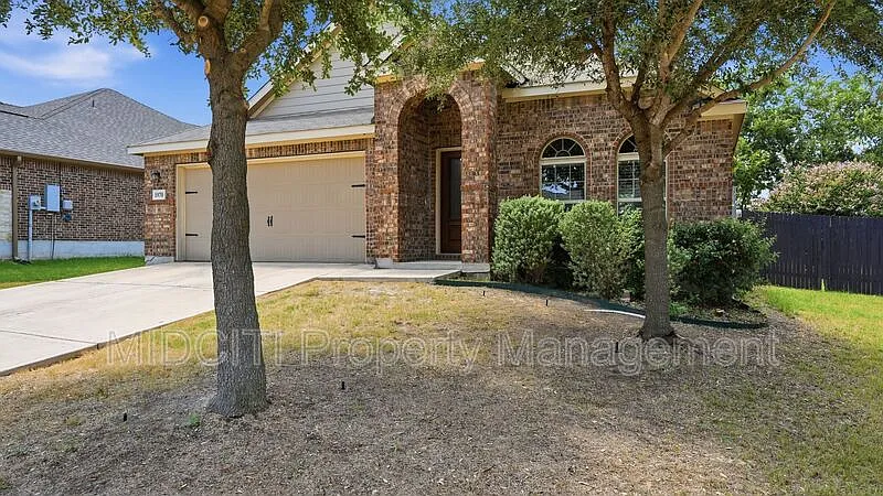 3 bed, 2.0 bath, 1552 sqft, $1,900 — Photo 4