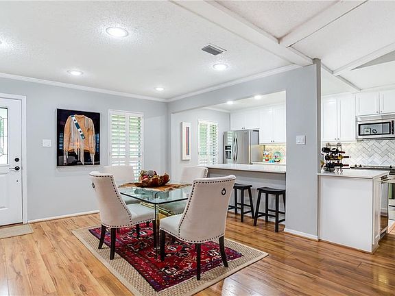 4th image of 2317 Shady Creek Dr