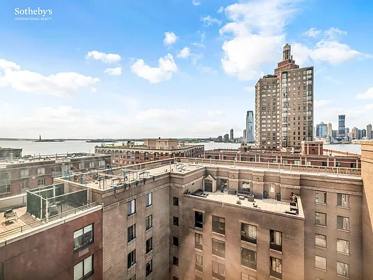 Rented by Sotheby's International Realty | media 15