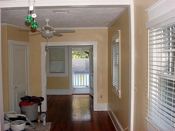 5th image of 18 N Brown Ave