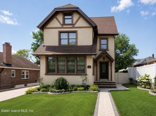 50 Bishop St, Staten Island, NY 10306