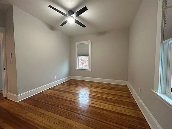 3rd image of 180 Irvington St Unit 2