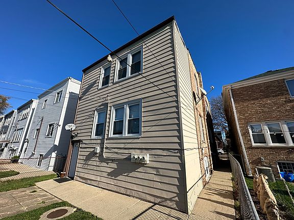 5th image of 1830 Euclid Ave