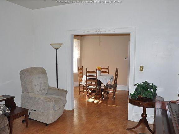4th image of 474 Kanawha Ave