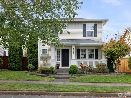 1935 Jensen Ave, Dupont, WA 98327