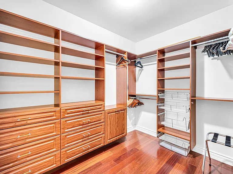 709 Idlewyld Dr — Photo 63