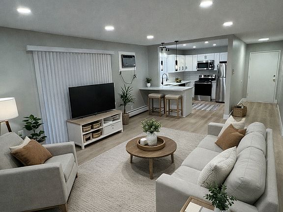 3rd image of 745 Coolidge St APT 2