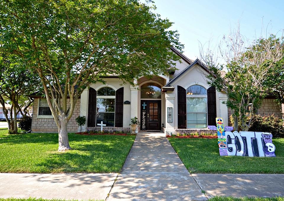 1st image of 4401 Kandywood Dr