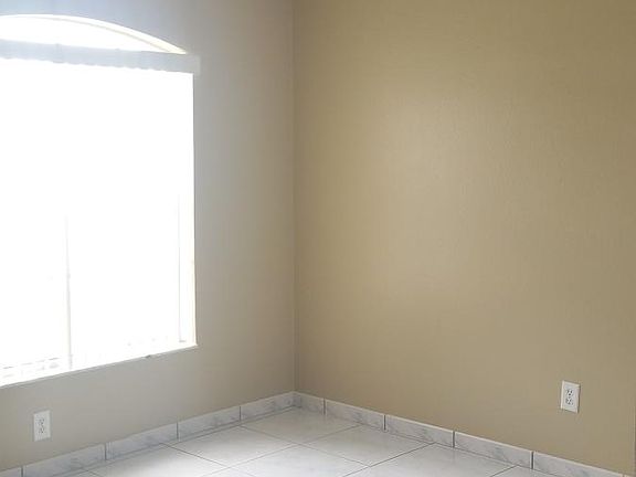 3rd image of 2404 Sonja Ct
