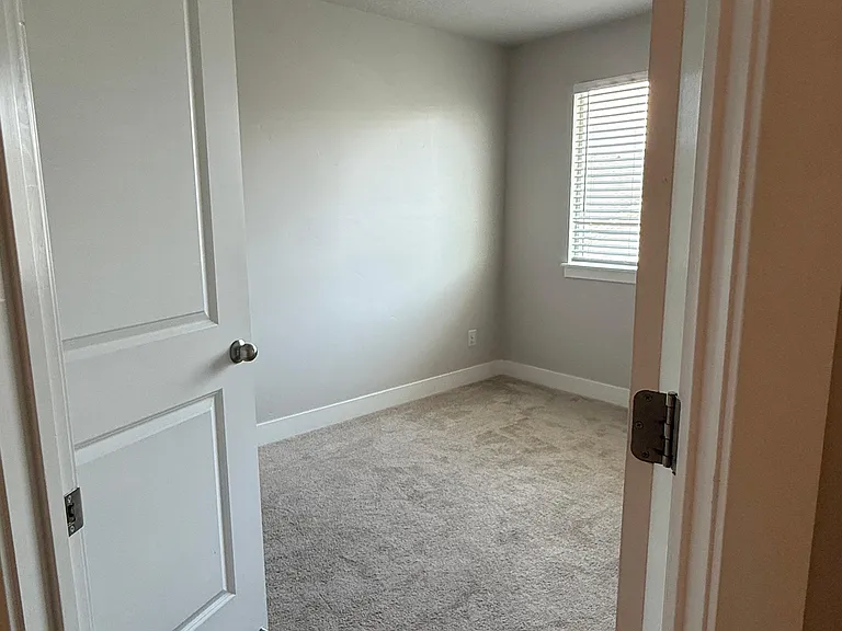 1628 N 3950 W — Photo 30