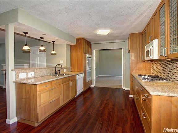 5th image of 1301 Homewood Dr