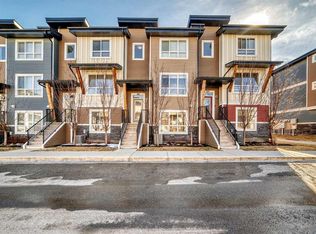 108 NW Walgrove Cv SE, Calgary, AB T2X4E1