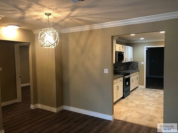 4th image of 5202 Guava Dr