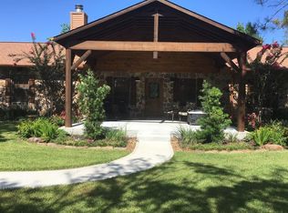 1880 Whila Way, Alvin, TX 77511