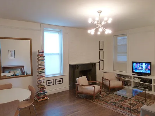 Sold by Sotheby's International Realty | media 7