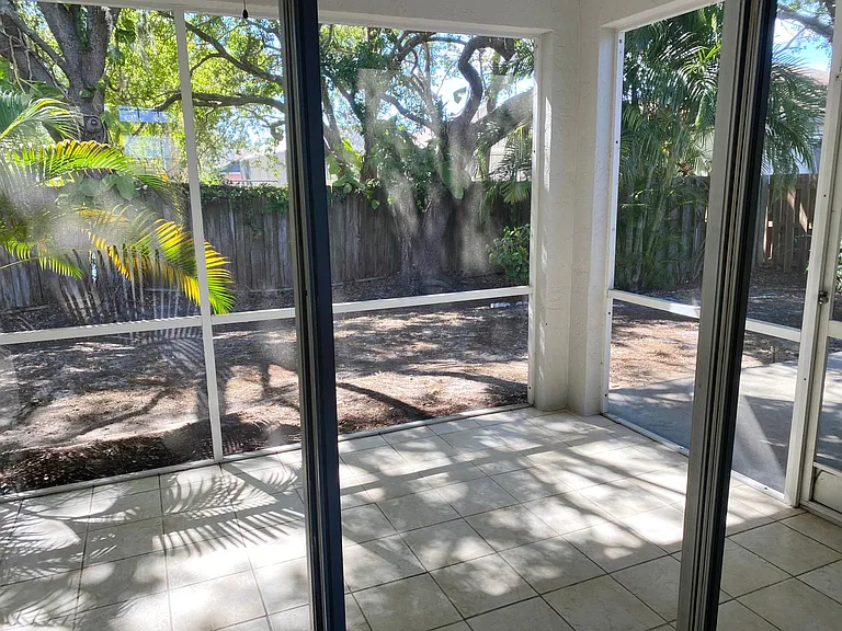 5477 Ashton Manor Dr — Photo 16
