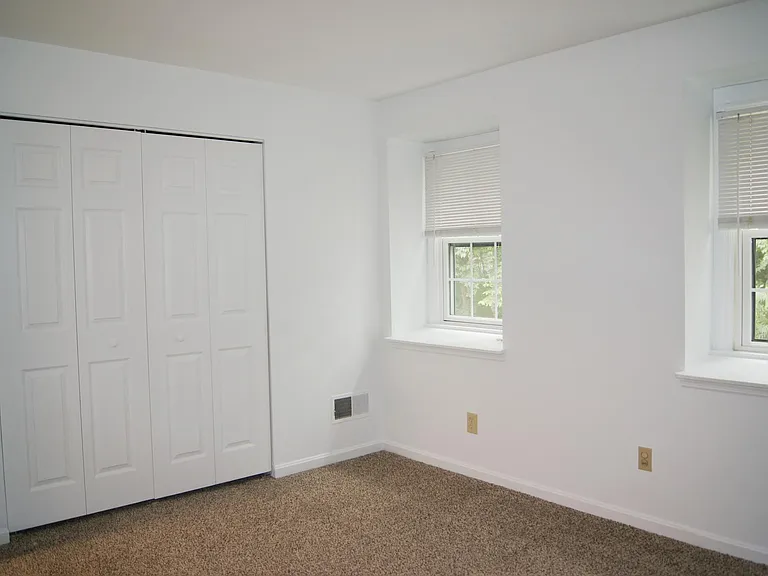9771 Bunker Hill Ln — Photo 13