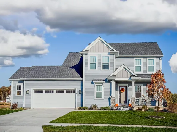 2006 Grassland AVENUE, Grafton, WI 53024